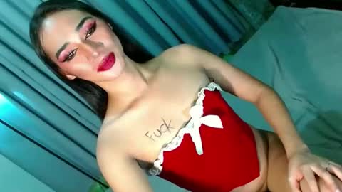 Snapshot of shane_hugexx chatting on January 2025 11:12:02 AM MISS SHANE online show from January 2025 11:12:02 AM