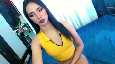 Snapshot of shane_hugexx chatting on February 2025 04:53:02 PM MISS SHANE online show from February 2025 04:53:02 PM