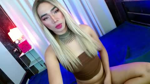 Snapshot of shane_hugexx chatting on March 2025 05:05:01 PM MISS SHANE online show from March 2025 05:05:01 PM