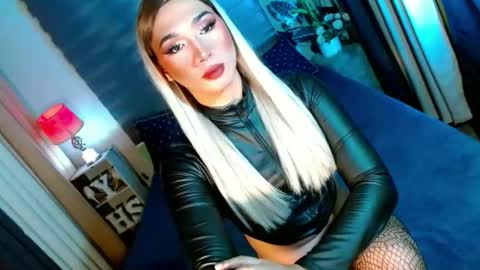 Snapshot of shane_hugexx chatting on October 2025 07:36:02 PM MISS SHANE online show from October 2025 07:36:02 PM