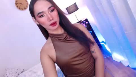 Snapshot of shane_hugexx chatting on February 2026 02:48:01 AM MISS SHANE online show from February 2026 02:48:01 AM