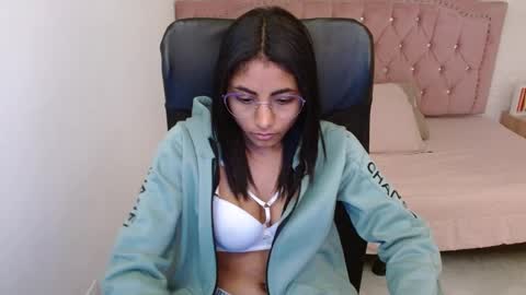 shanelle online show from March 2025 06:13:02 AM