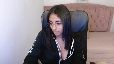 shanelle online show from March 2025 06:07:02 AM