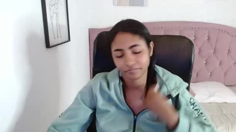 shanelle online show from October 2025 03:07:02 AM