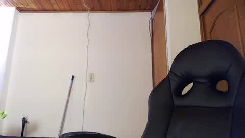 Snapshot of shanel_lozano chatting on April 2026 05:58:02 PM shanel_lozano online show from April 2026 05:58:02 PM