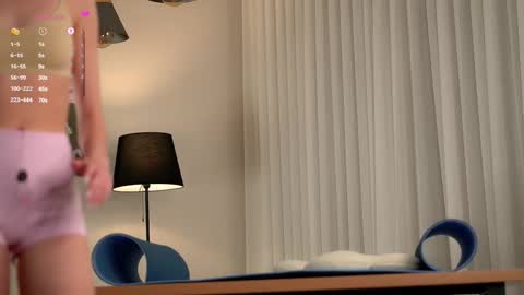 Emmy online show from November 2025 01:05:01 AM