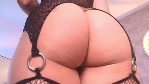 shanell online show from December 2025 04:18:02 AM