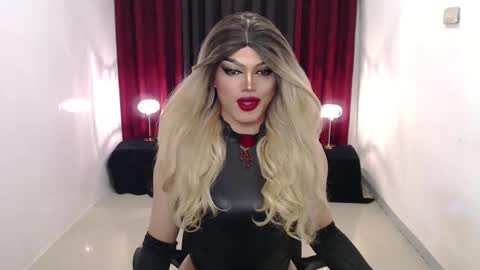 Snapshot of shanex01 chatting on December 2024 02:02:01 PM Shane X online show from December 2024 02:02:01 PM