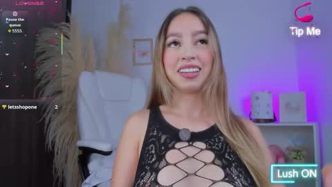 Snapshot of shannel_moss__ chatting on October 2025 11:50:01 PM   online show from October 2025 11:50:01 PM