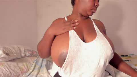 Snapshot of shannick03 chatting on December 2024 12:04:01 AM shack03 online show from December 2024 12:04:01 AM