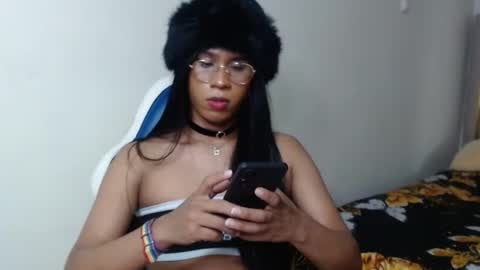 Snapshot of shanny_hill chatting on May 2026 05:06:02 PM shanny_hill online show from May 2026 05:06:02 PM