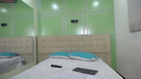 Snapshot of shanon_mature_ chatting on January 2025 11:17:01 PM Shanon online show from January 2025 11:17:01 PM