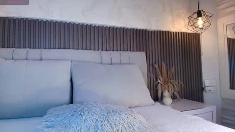 SHANON online show from March 2026 06:24:01 PM