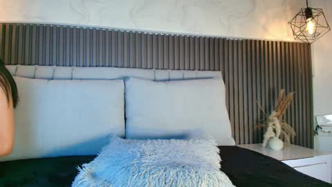 SHANON online show from April 2026 08:24:02 PM