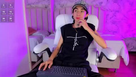 Shantal online show from November 2025 03:10:02 AM