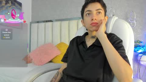 Snapshot of shantal_thompson21 chatting on April 2026 11:18:02 AM Shantal online show from April 2026 11:18:02 AM