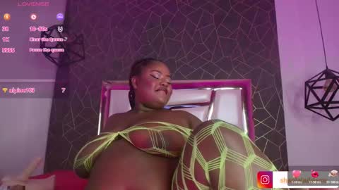 Snapshot of shantaladdams chatting on February 2026 02:06:02 AM Shantal online show from February 2026 02:06:02 AM