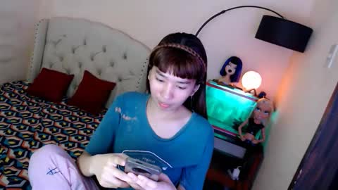 SHANTA FOX  s online show from November 2025 03:50:01 AM