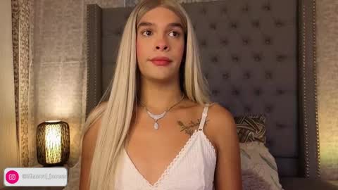 Shantal Jones online show from October 2025 09:54:02 PM