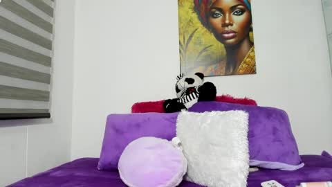 Snapshot of shantall_8 chatting on February 2025 10:39:02 AM karol online show from February 2025 10:39:02 AM