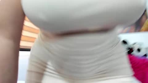 Snapshot of shantall_8 chatting on February 2025 02:43:02 PM karol online show from February 2025 02:43:02 PM