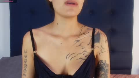 Snapshot of shantallvegga1 chatting on April 2026 12:06:02 PM shantallvegga1 online show from April 2026 12:06:02 PM