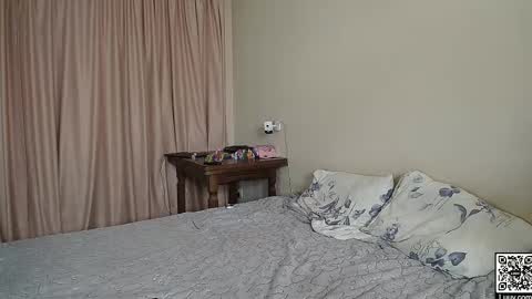 Mikki and Cadence online show from November 2025 03:04:01 PM