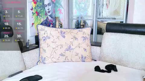 Natalya online show from October 2025 12:03:01 PM