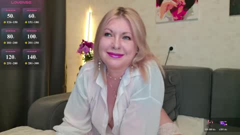 Snapshot of shantimoon chatting on May 2026 05:19:02 PM Natalya online show from May 2026 05:19:02 PM
