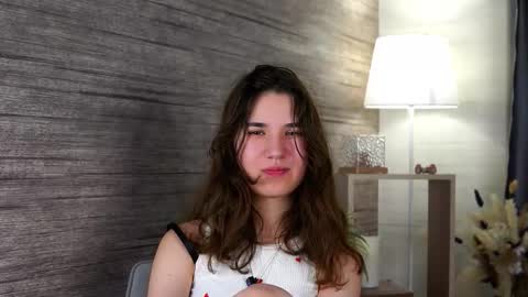 Snapshot of shapasser chatting on October 2025 01:17:02 AM Ivy online show from October 2025 01:17:02 AM