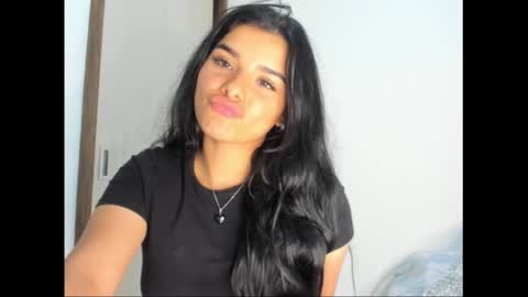 Snapshot of shara_jones chatting on February 2025 08:59:02 AM Sara online show from February 2025 08:59:02 AM