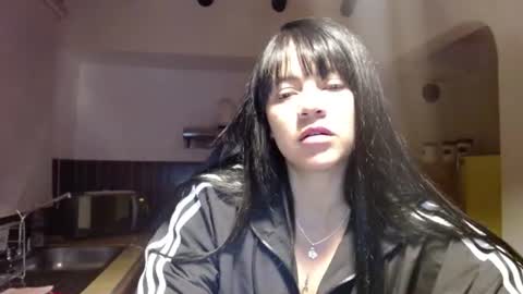 Snapshot of shara_rios chatting on July 2026 04:59:02 AM shara_rios online show from July 2026 04:59:02 AM