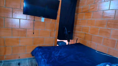 Snapshot of sharain chatting on December 2024 10:16:02 PM My real name is bella  Much Gust  online show from December 2024 10:16:02 PM