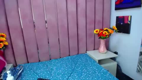 Snapshot of sharim_jaimes chatting on March 2025 06:54:01 PM Sharim online show from March 2025 06:54:01 PM