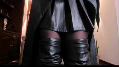 Sharith  online show from April 2026 03:26:01 PM