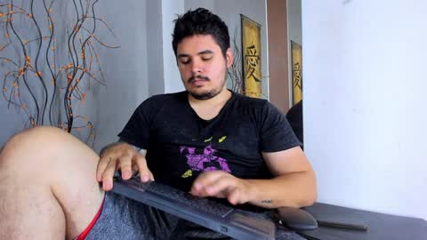 jhon deibyd online show from December 2024 04:31:01 AM