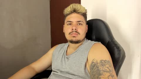 jhon deibyd online show from December 2024 08:41:02 AM