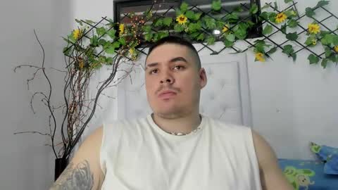 jhon deibyd online show from October 2025 12:33:01 AM