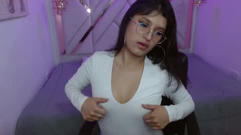 Sharllote online show from April 2026 08:12:02 PM
