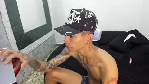 Snapshot of sharlot07 chatting on February 2025 04:49:01 AM Sharlot07 online show from February 2025 04:49:01 AM