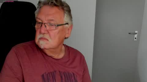 sharlots_pet online show from June 2026 03:14:01 PM