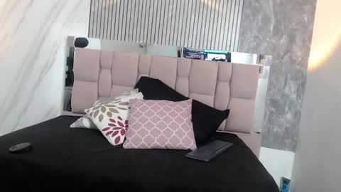 Sara online show from November 2025 12:14:02 PM