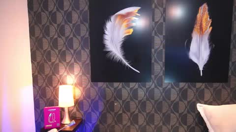 Sharom  online show from March 2026 07:09:01 PM