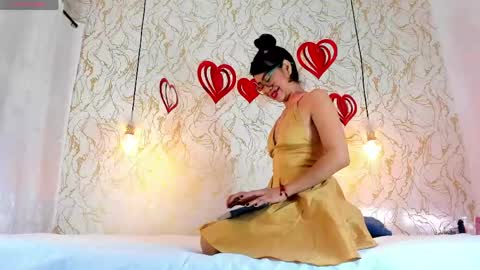 sharon_leather online show from April 2026 12:31:01 PM