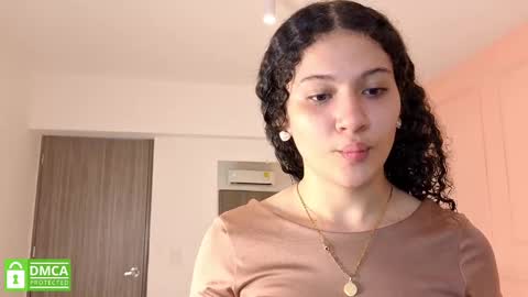 Snapshot of sharonn___ chatting on November 2025 04:03:02 AM Sharon online show from November 2025 04:03:02 AM