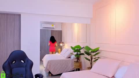 Snapshot of sharonn___ chatting on November 2025 03:49:01 AM Sharon online show from November 2025 03:49:01 AM