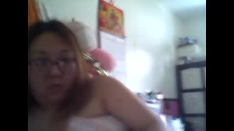 Snapshot of sharonsangria chatting on December 2025 06:14:02 PM sharonsangria online show from December 2025 06:14:02 PM