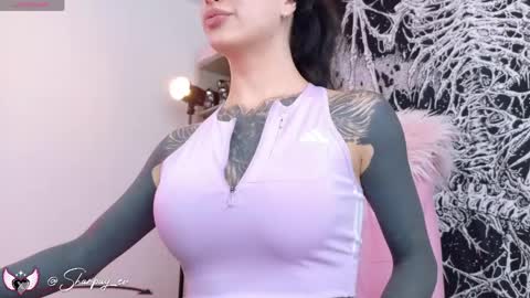 Snapshot of sharpay_evans chatting on April 2026 07:55:01 PM Antonia online show from April 2026 07:55:01 PM