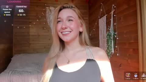 Snapshot of shatall_rouge chatting on March 2026 08:48:01 PM Shantall online show from March 2026 08:48:01 PM