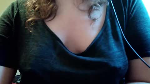 Snapshot of shathara chatting on October 2025 04:42:01 PM Shay online show from October 2025 04:42:01 PM